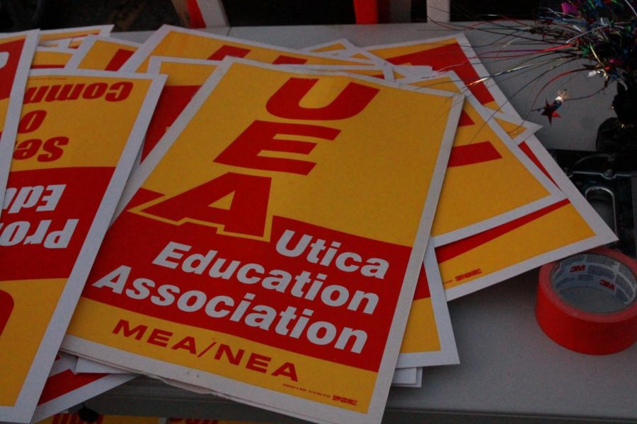UEA organizes rally at Board of Education meeting