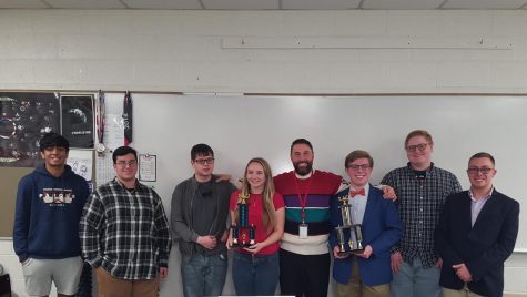 Quiz bowl team wins second place at MAC tournament