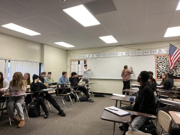 Rajewski's second hour Spanish 2 class watching as Rajewski teaches.