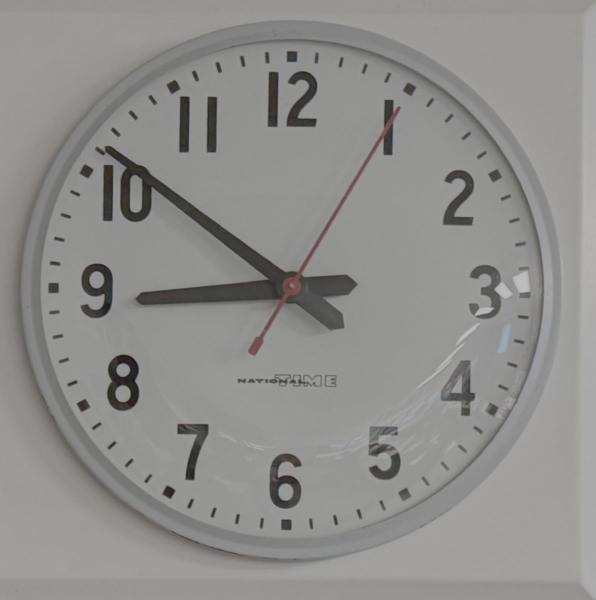 A clock that has not yet been adjusted to Standard Time