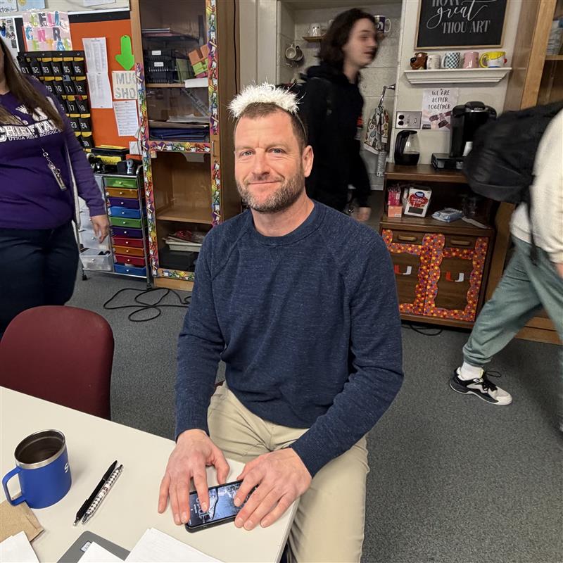 Photo of the Day #93!
Teacher Mark Moehlig embodied the role of Queen Jocasta on Feb. 9 during teacher Suzanne Greenfield's third hour English 12 class as they were acting out the play "Oedipus."